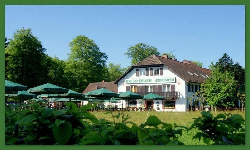 Hotel-Restaurant Johanniskreuz Trippstadt Exterior foto