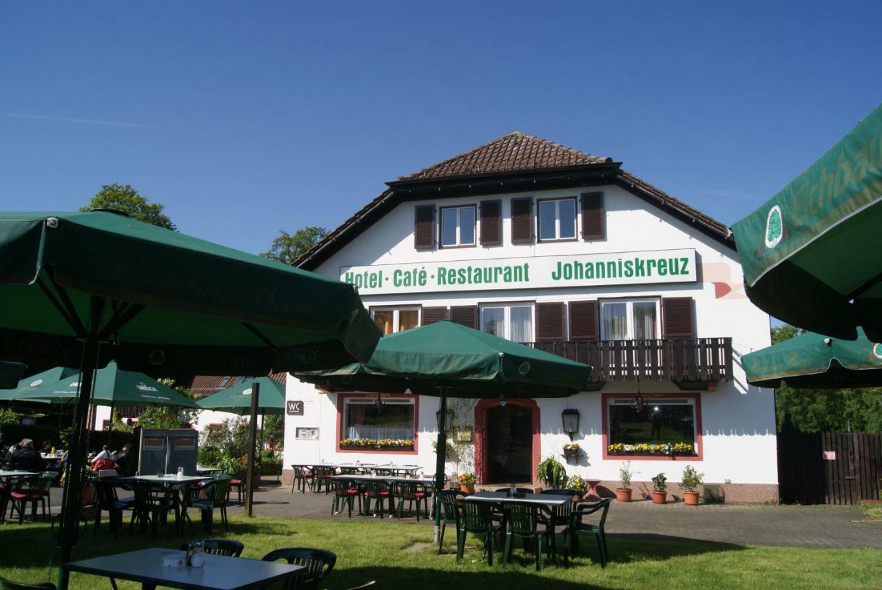 Hotel-Restaurant Johanniskreuz Trippstadt Exterior foto