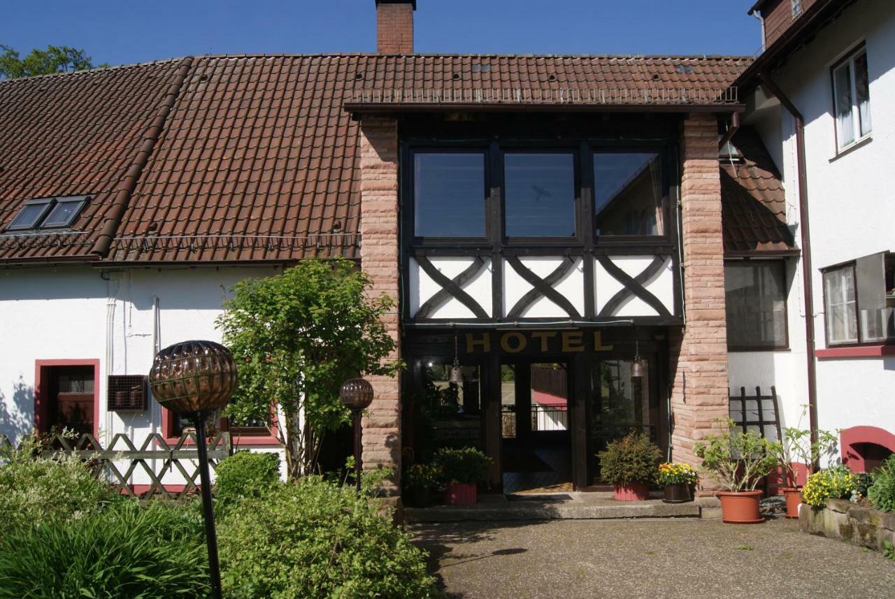 Hotel-Restaurant Johanniskreuz Trippstadt Exterior foto